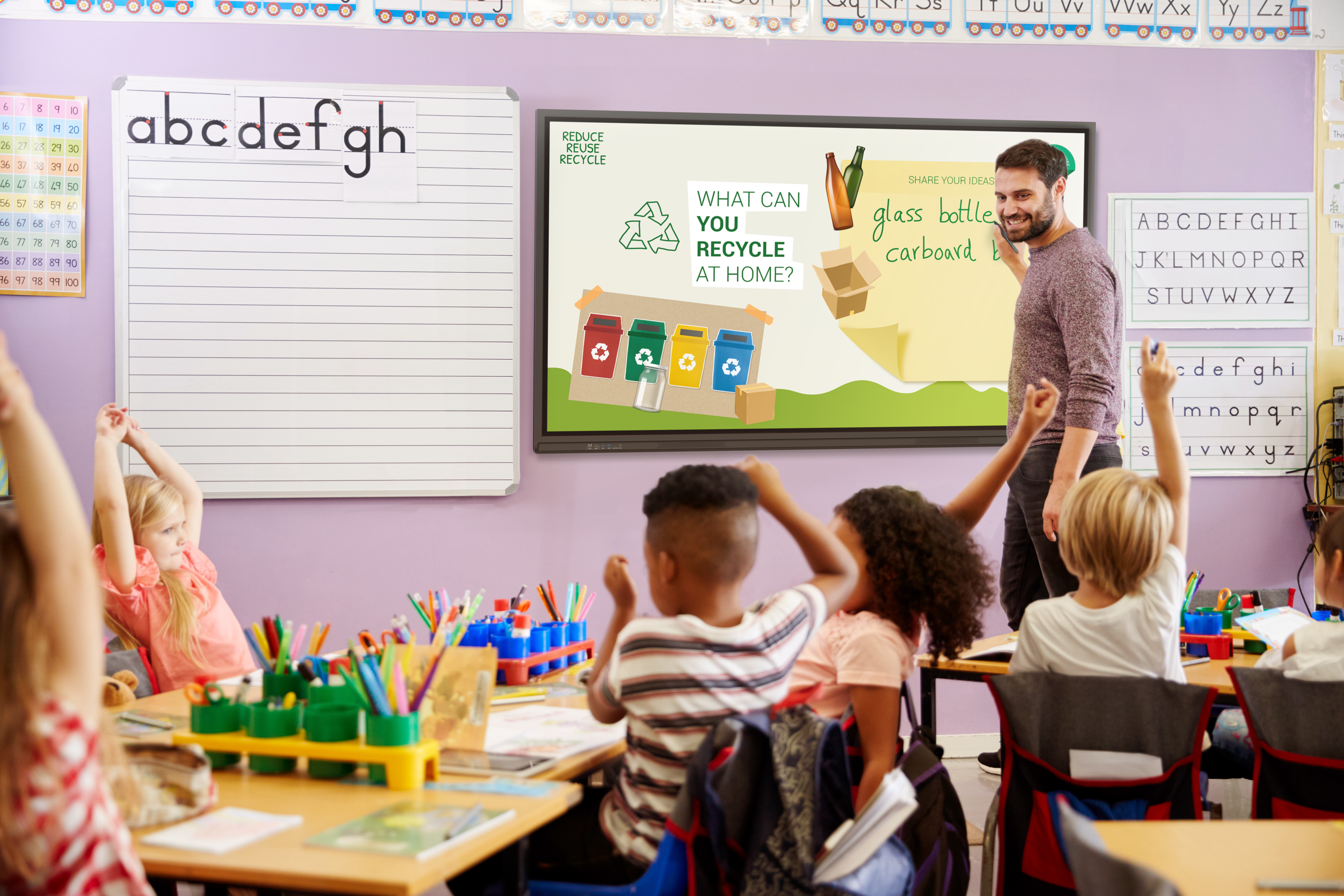 ElementaryClassroom2_LyraPro_LifestylePicture_Newline_24